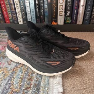 Hoka Clifton 9 Black and Rose Gold